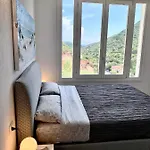 Neues Haus Mit Beheiztem Pool 度假居