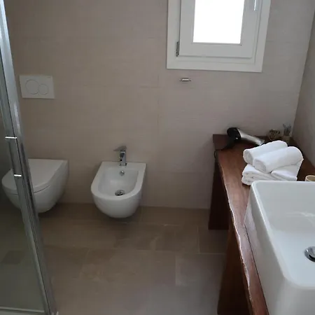 Neues Haus Mit Beheiztem Pool Prázdninový dům *