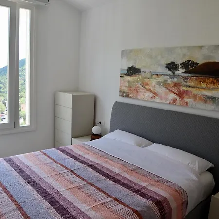 Neues Haus Mit Beheiztem Pool 度假居 Brunella